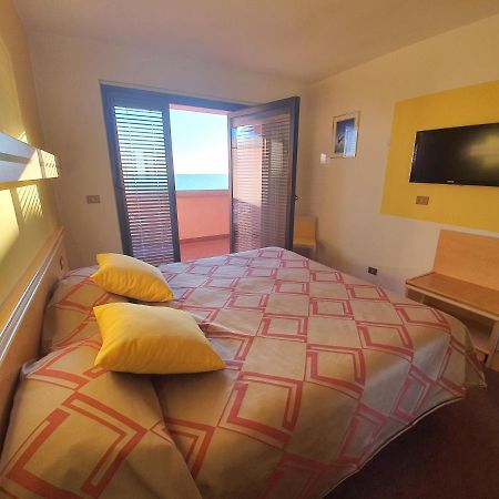 Hotel Antares Grado Exterior photo