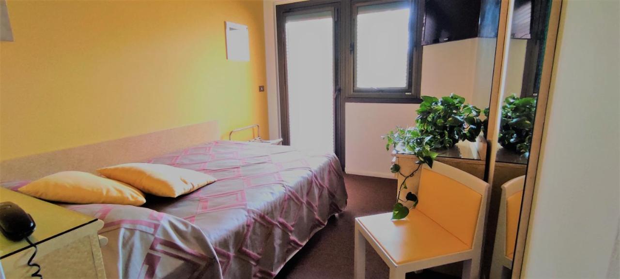 Hotel Antares Grado Exterior photo